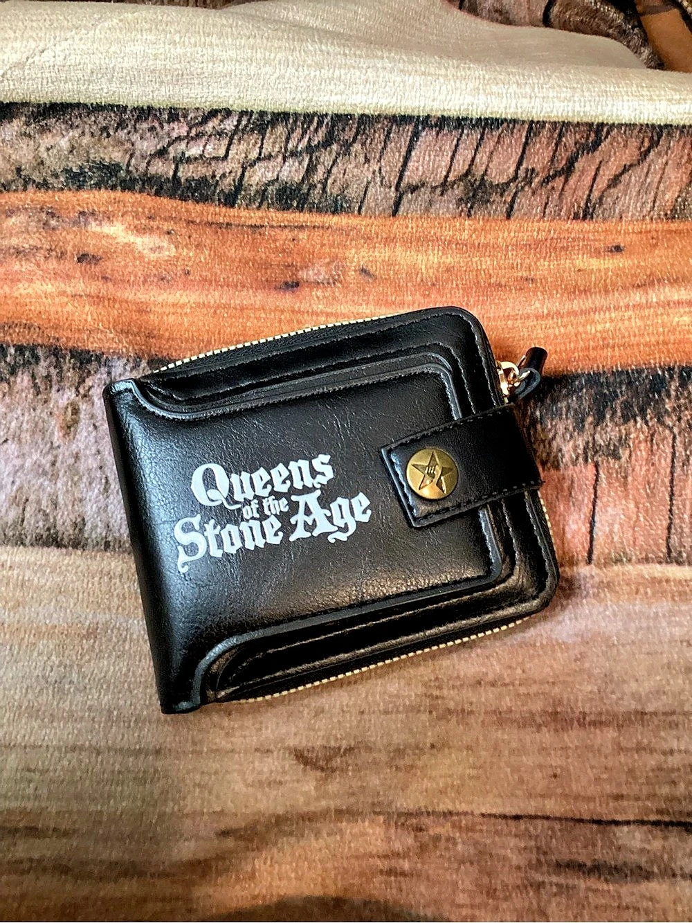 Queen's of the Stone Age Zip Around Wallet Black New